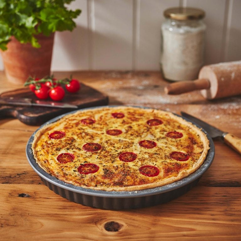 Wham Baker & Salt Flan Tin - 25 cm