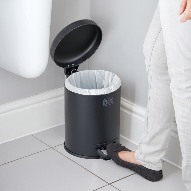Black + Decker 5 L Dome Bin - Black