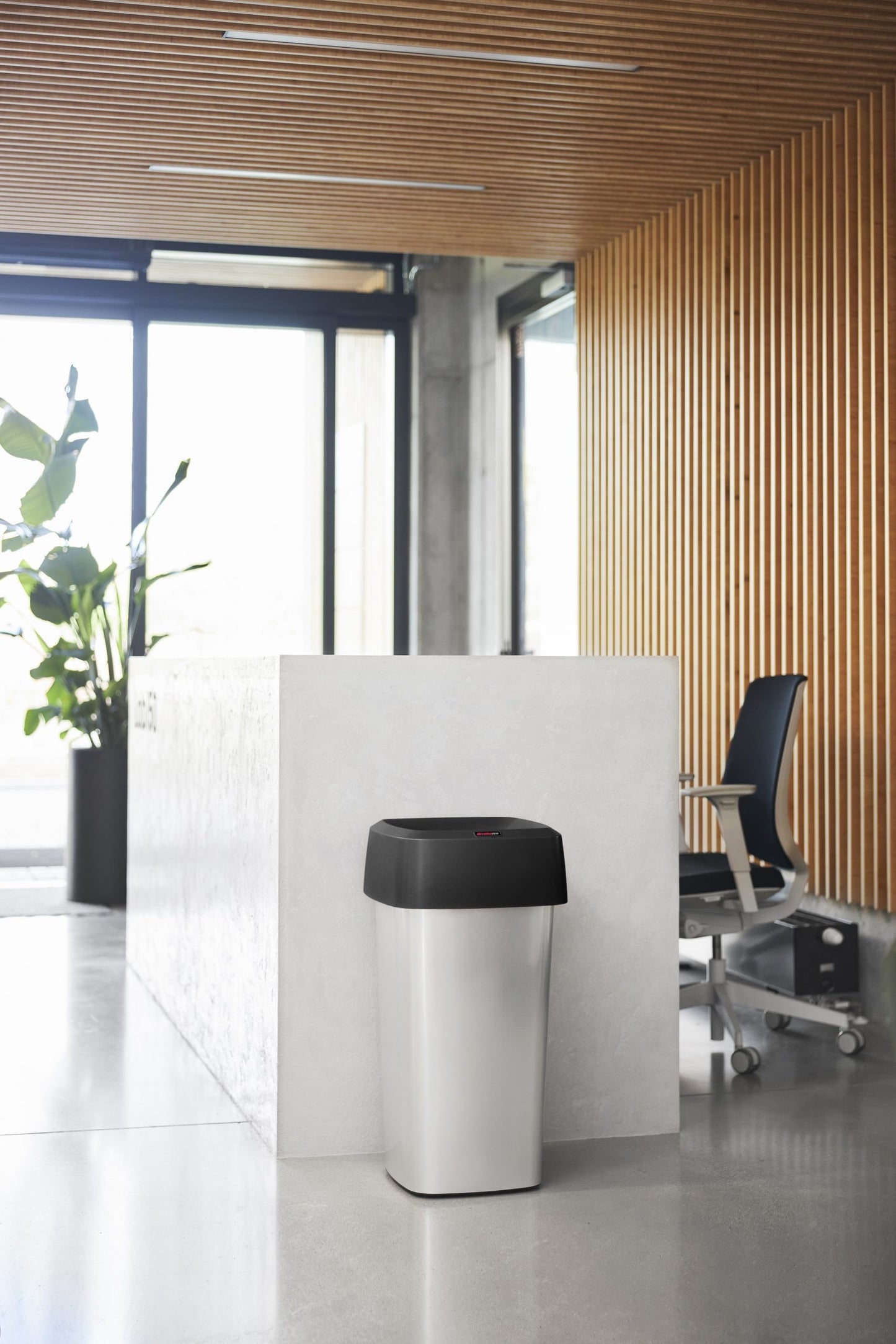 Rotho Iris square Bin-Silver-50L