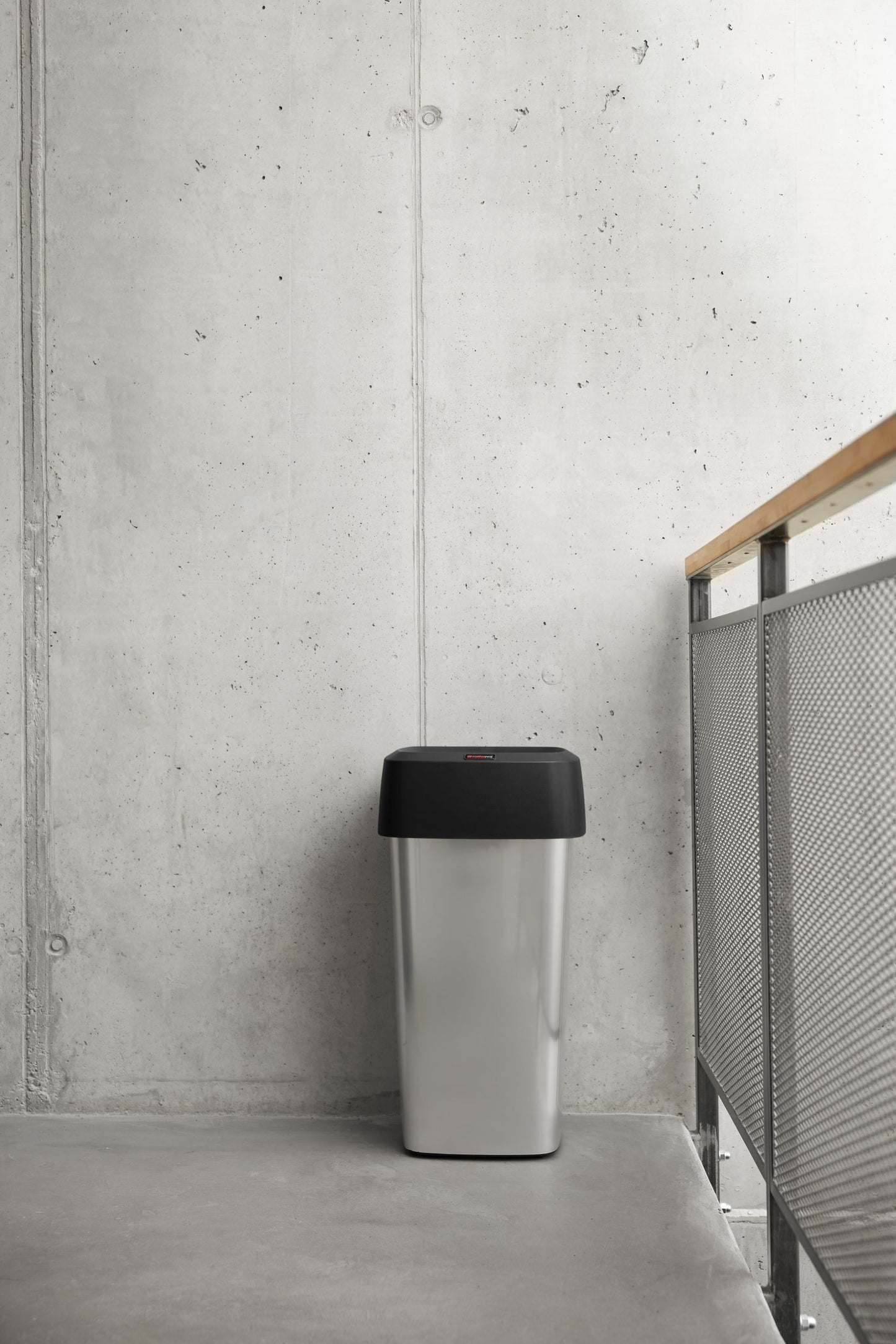 Rotho Iris square Bin-Silver-50L
