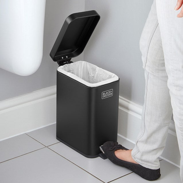 Black + Decker 5 L Slim Bin - Black